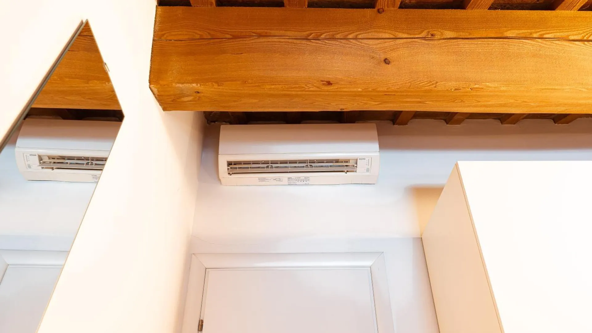 Mansarda Vespucci - Parcheggio Auto Appartement Ferrara Italië